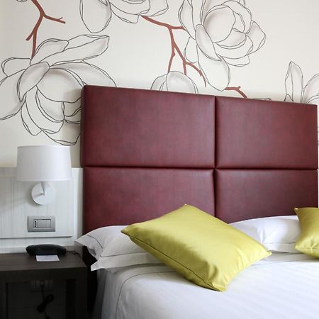Hotel Villa Nabila Reggiolo Екстериор снимка