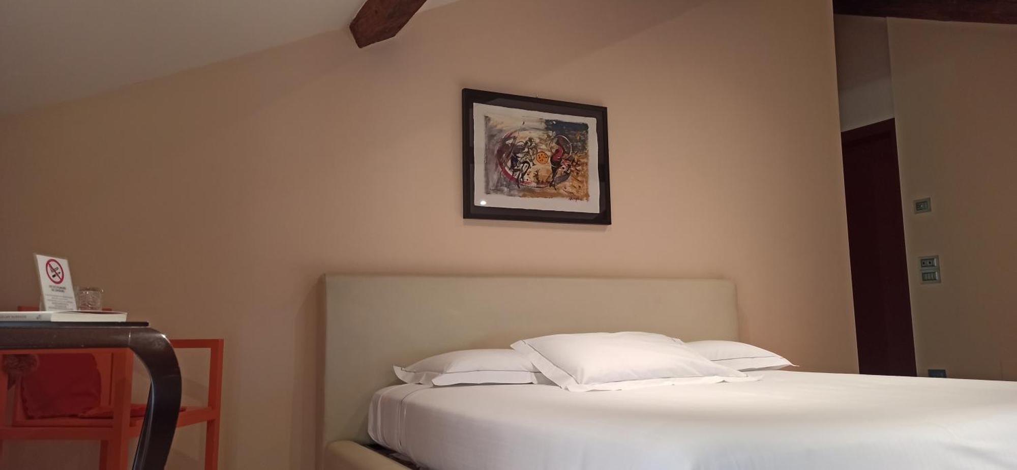 Hotel Villa Nabila Reggiolo Екстериор снимка