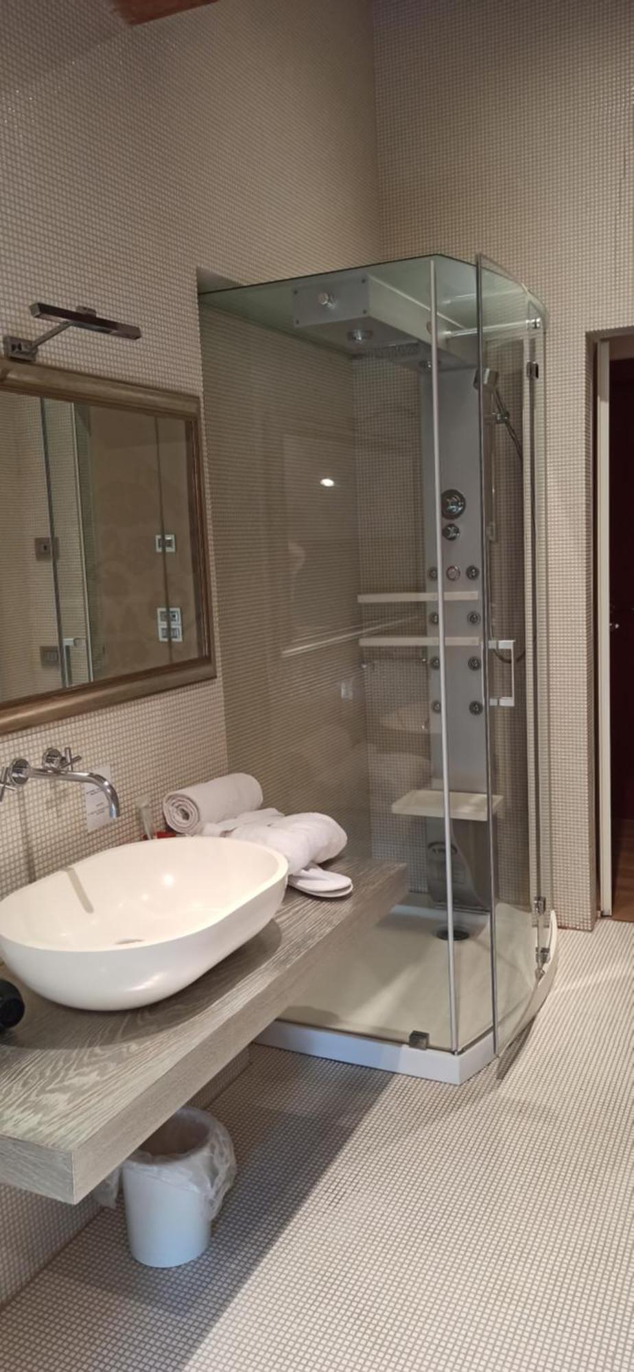 Hotel Villa Nabila Reggiolo Екстериор снимка