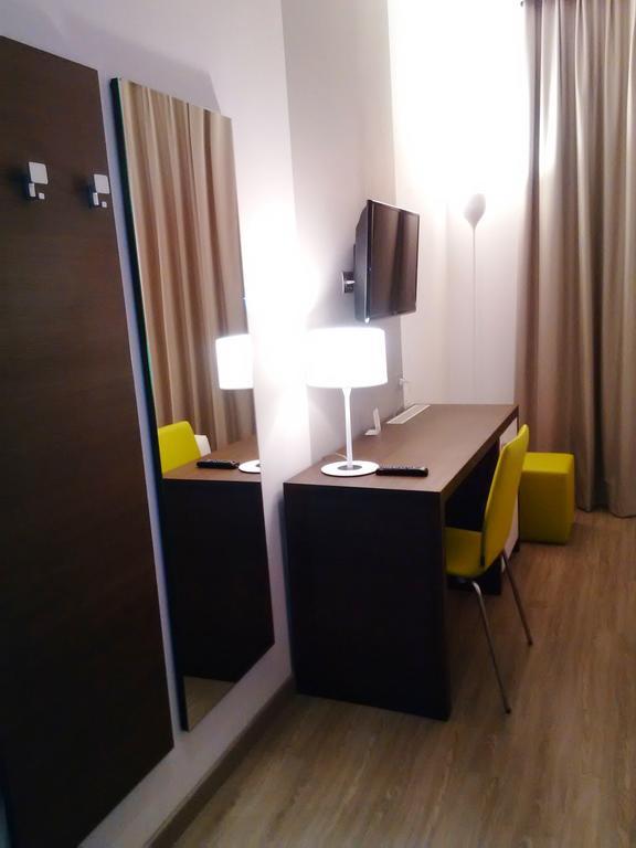Hotel Villa Nabila Reggiolo Екстериор снимка
